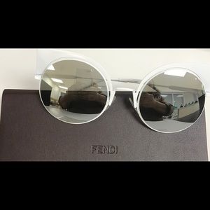 Sunglasses Fendi